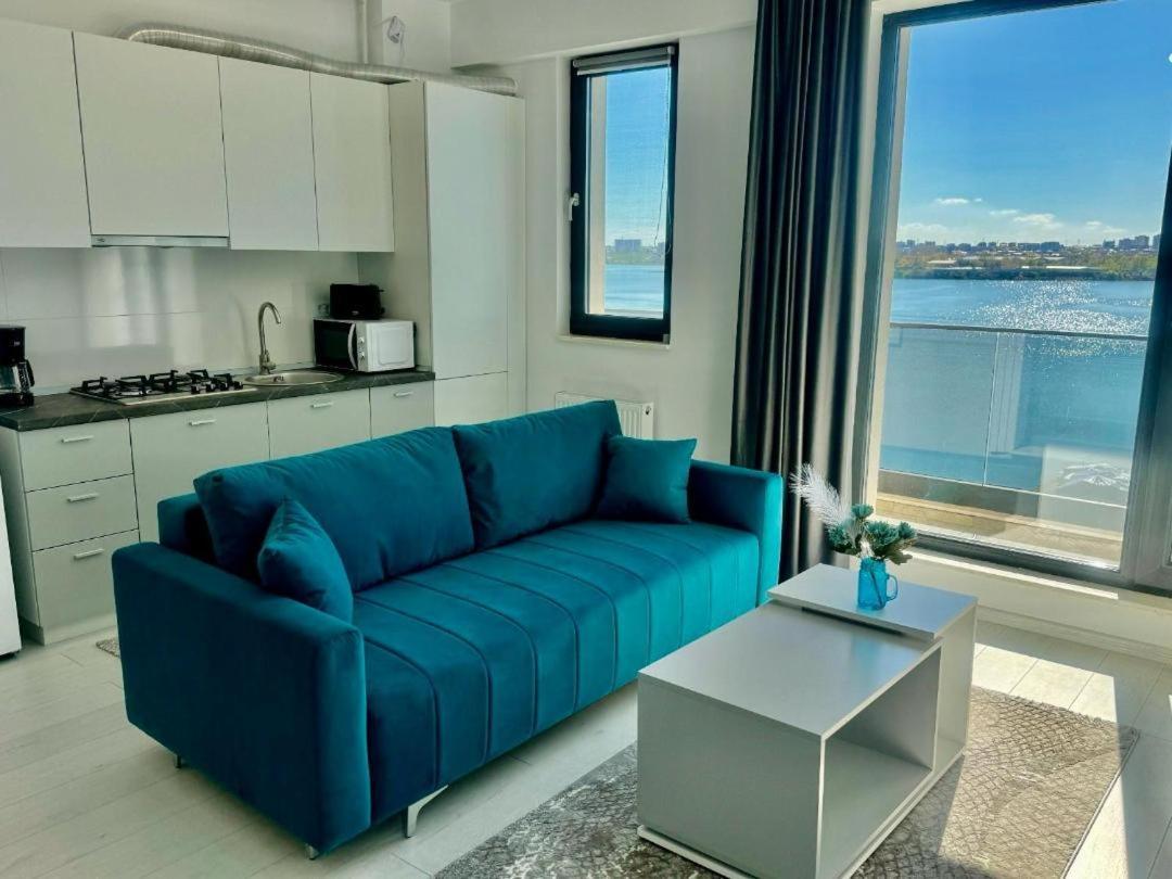C&y Solid Apartment